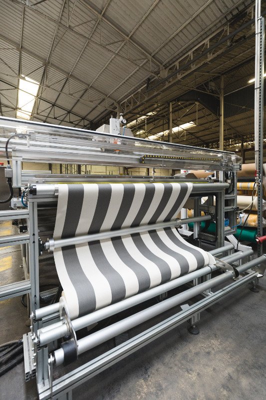 comment fabriquer une toile de store ? machine fabrication store banne