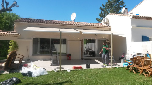Couvrir 6 m avec 2 stores bannes de 3 m Stores banne 6 m pour une grande terrasse