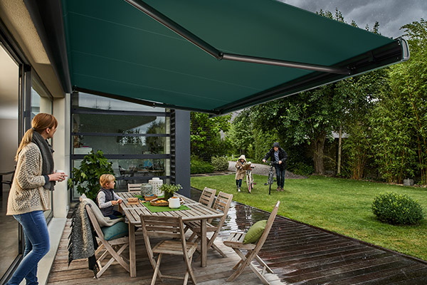 Store banne altea terrace Famille protege par store banne altea