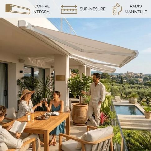Store banne coffre intégral sur mesure Solares